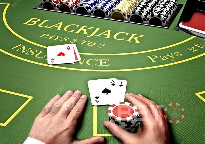 Å spille Blackjack på nett kan være like morsomt og spennende som landbaserte Blackjack-spill