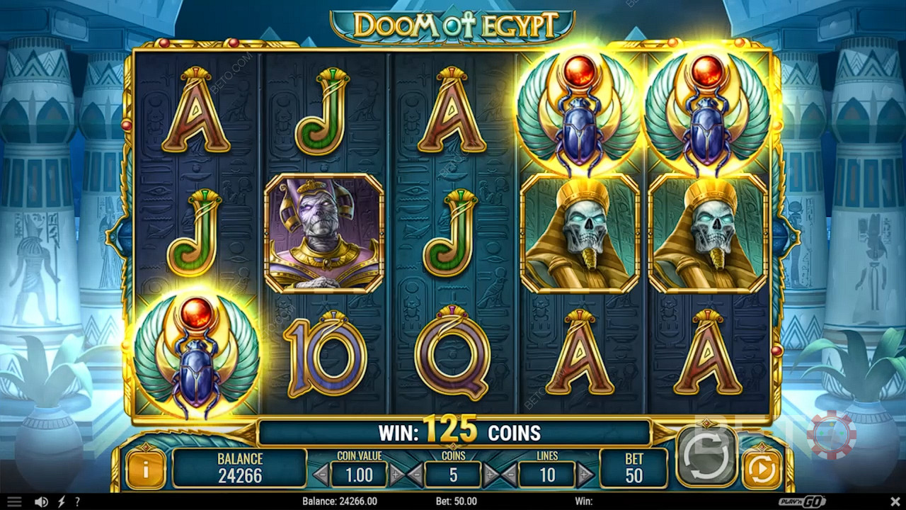 Utløs gratisspinnene ved å lande 3 eller flere Scatters i Doom of Egypt online spilleautomat